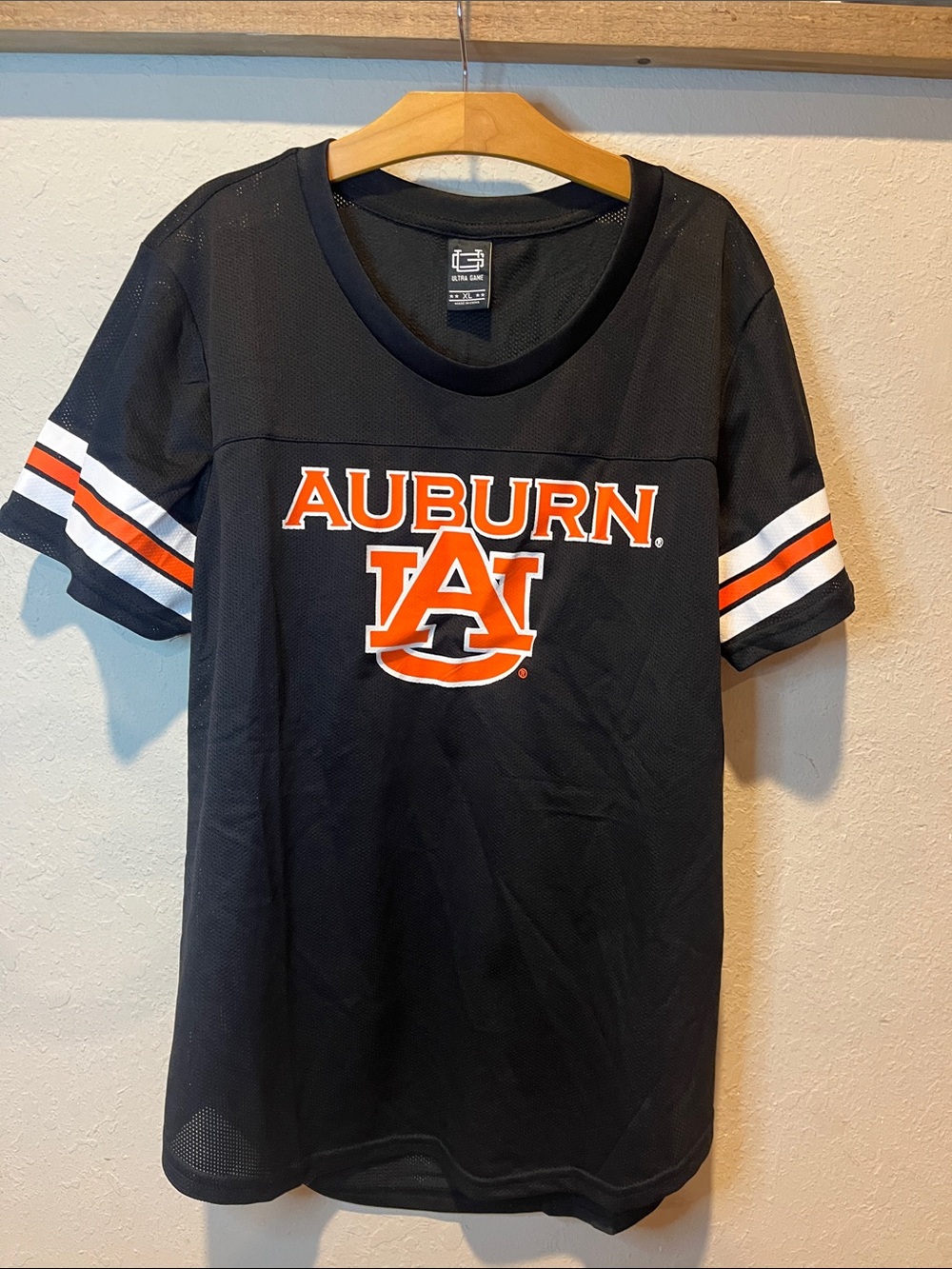 Auburn Tigers Women’s Black Striped Sleeves Jersey size XL